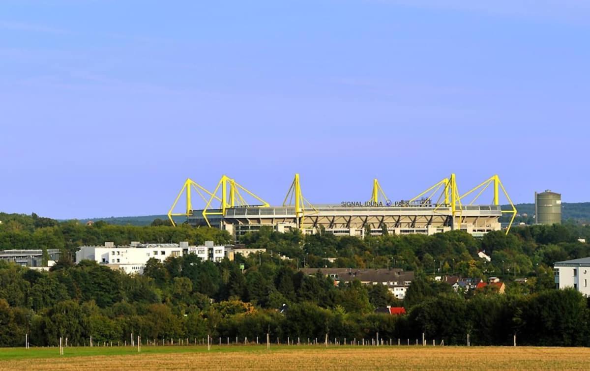 Schoene Grosse Wohnung 2 Schlafzimmer Bis 6 Pax Naehe Stadion Signal Iduna 도르트문트 외부 사진